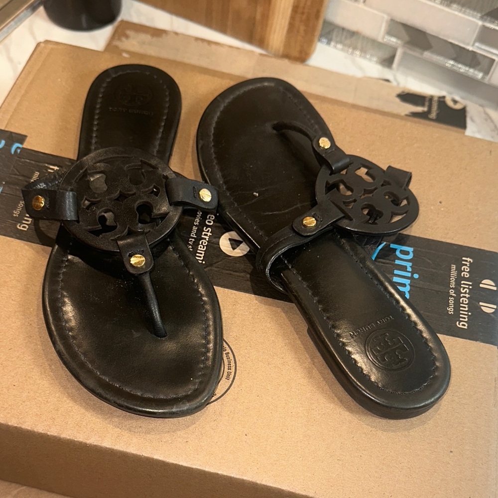 Tory Burch Black Leather Logo Thong Sandals with Gold Studs